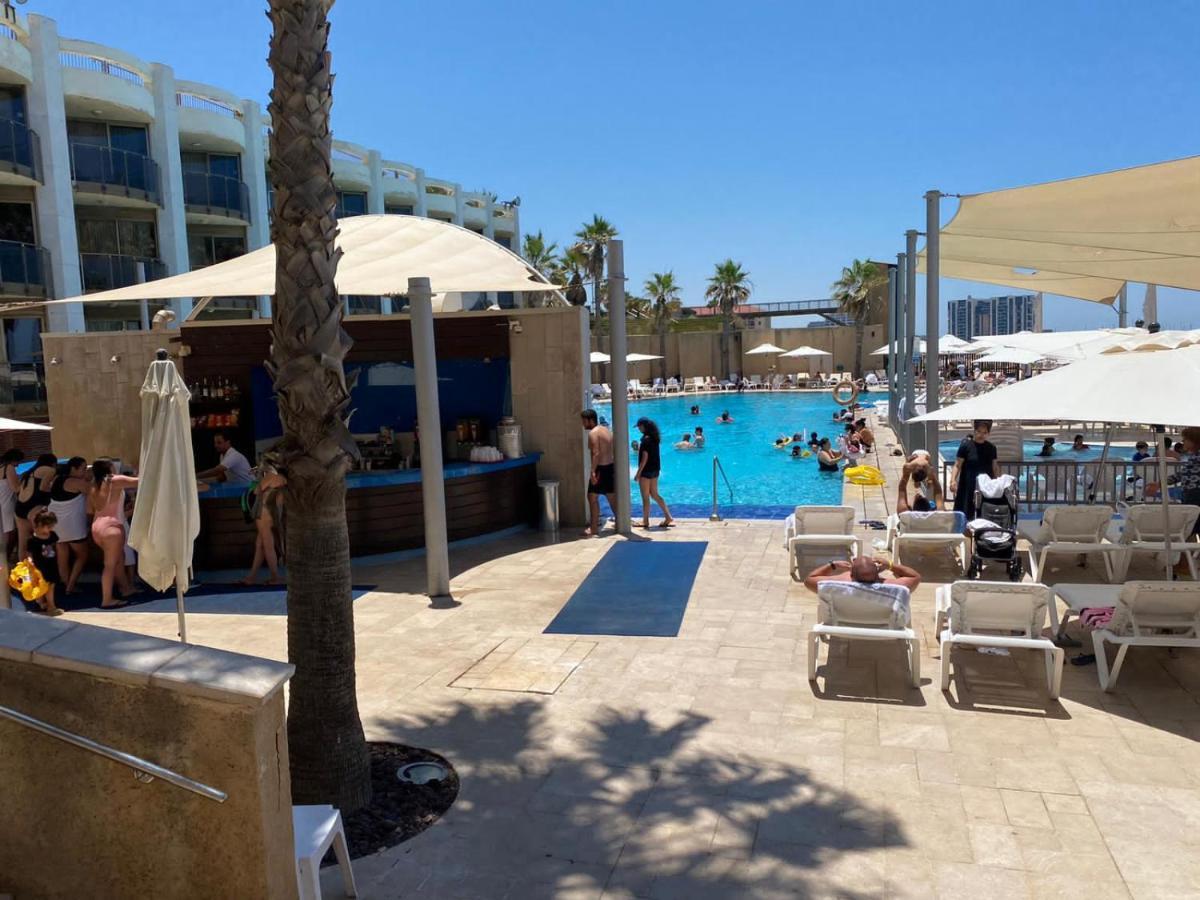 Sunny Sea View Studio Apartment Herzelia Exterior foto