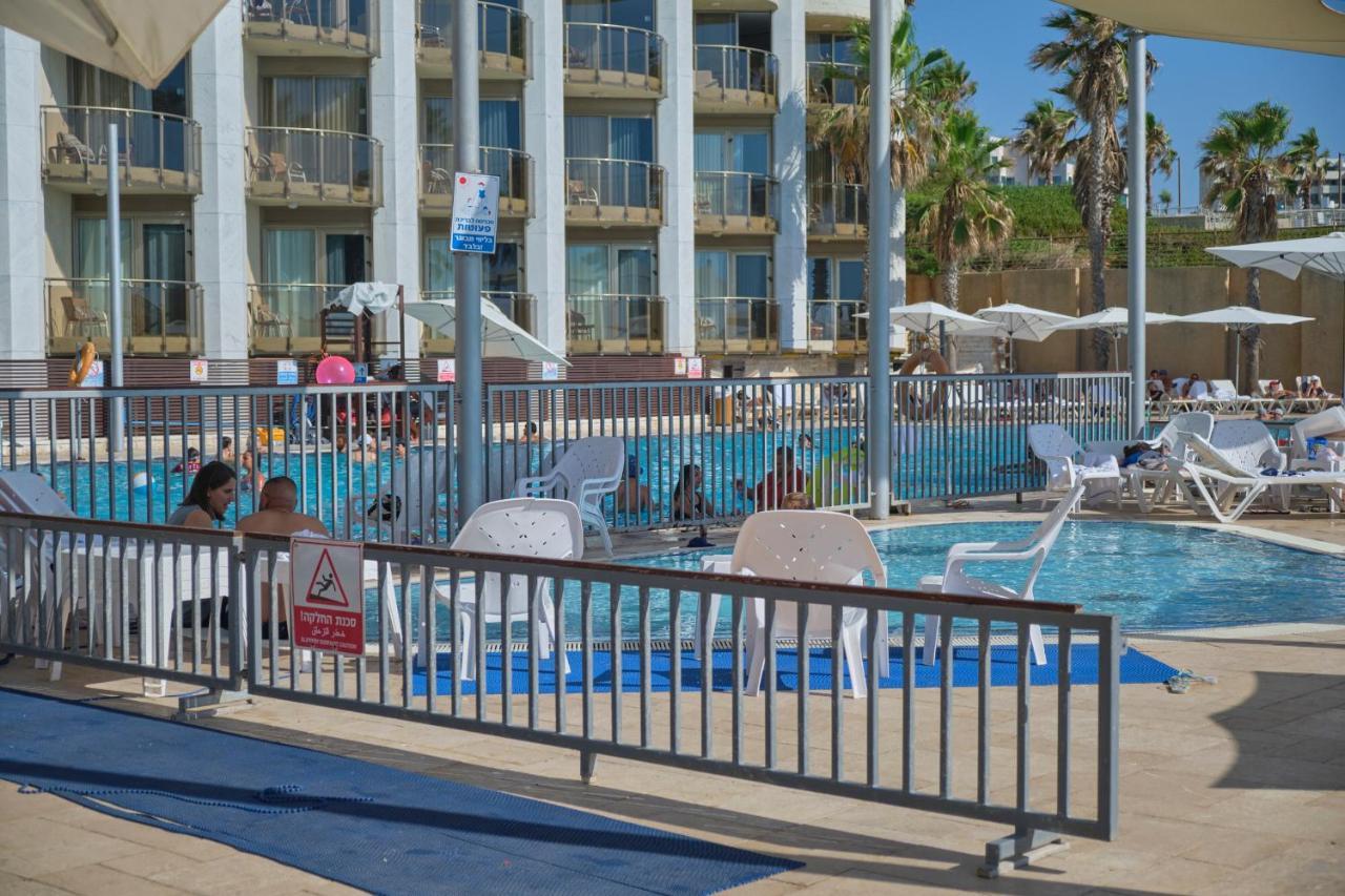 Sunny Sea View Studio Apartment Herzelia Exterior foto