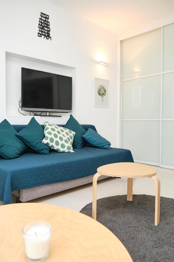 Sunny Sea View Studio Apartment Herzelia Exterior foto