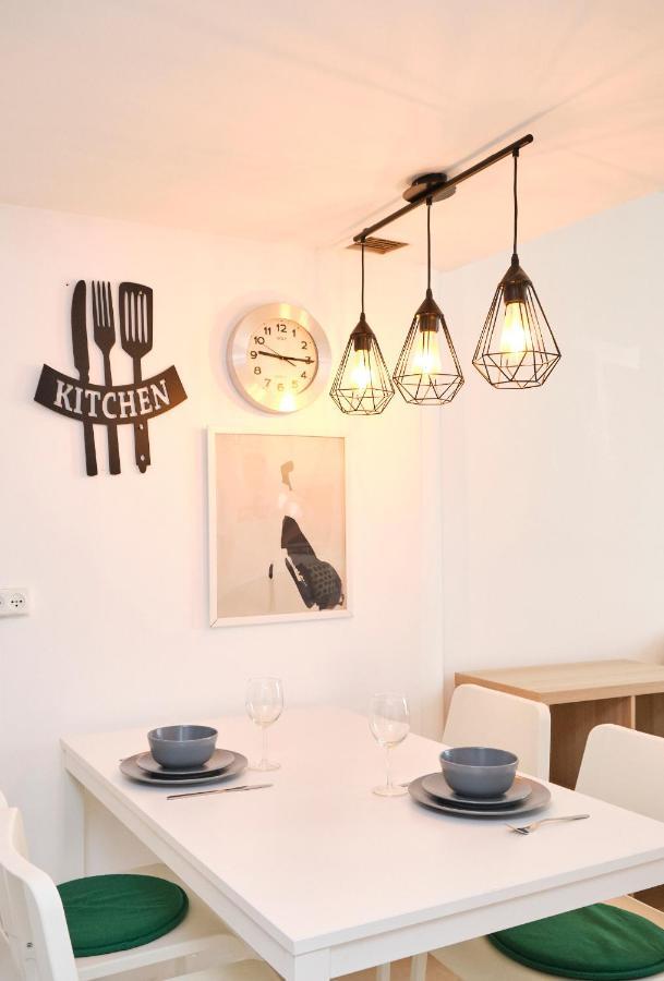 Sunny Sea View Studio Apartment Herzelia Exterior foto