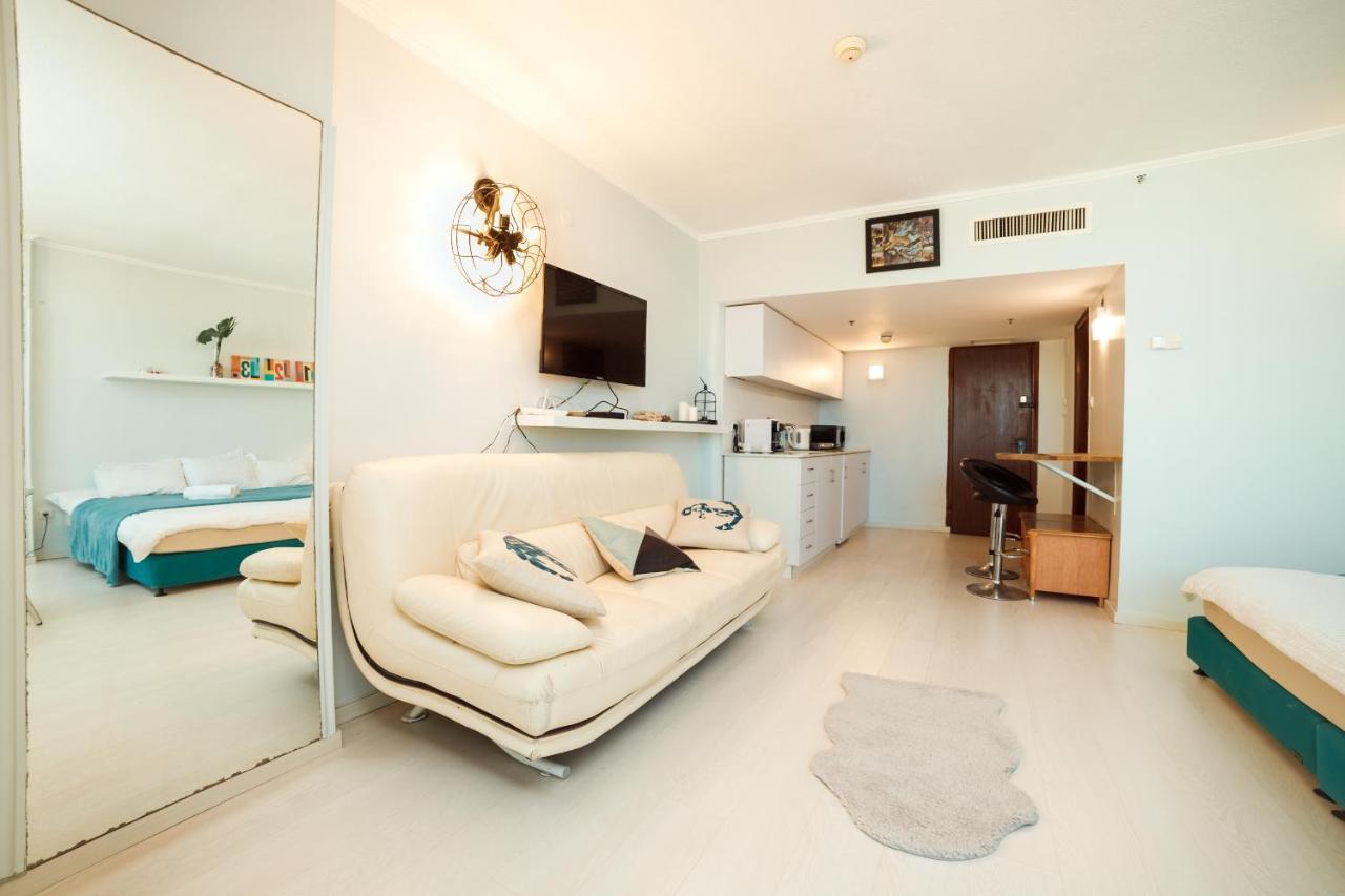 Sunny Sea View Studio Apartment Herzelia Exterior foto