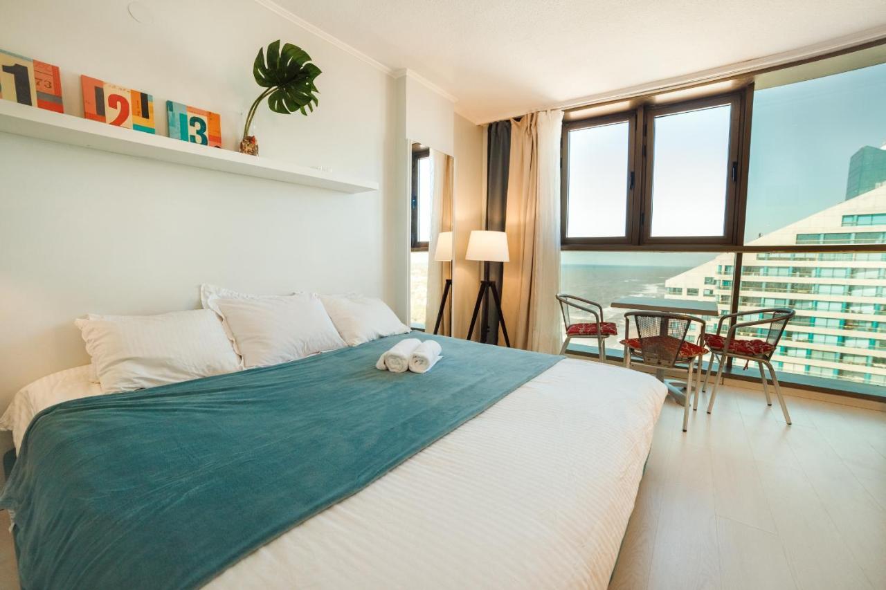 Sunny Sea View Studio Apartment Herzelia Exterior foto