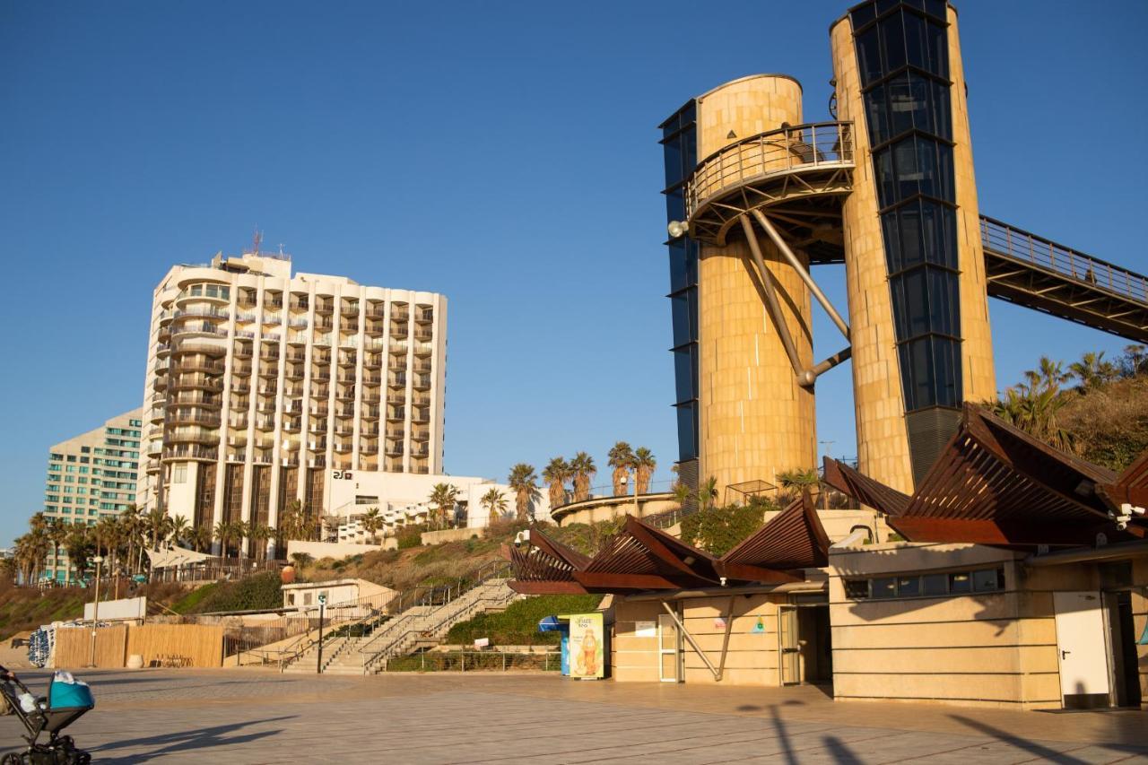 Sunny Sea View Studio Apartment Herzelia Exterior foto